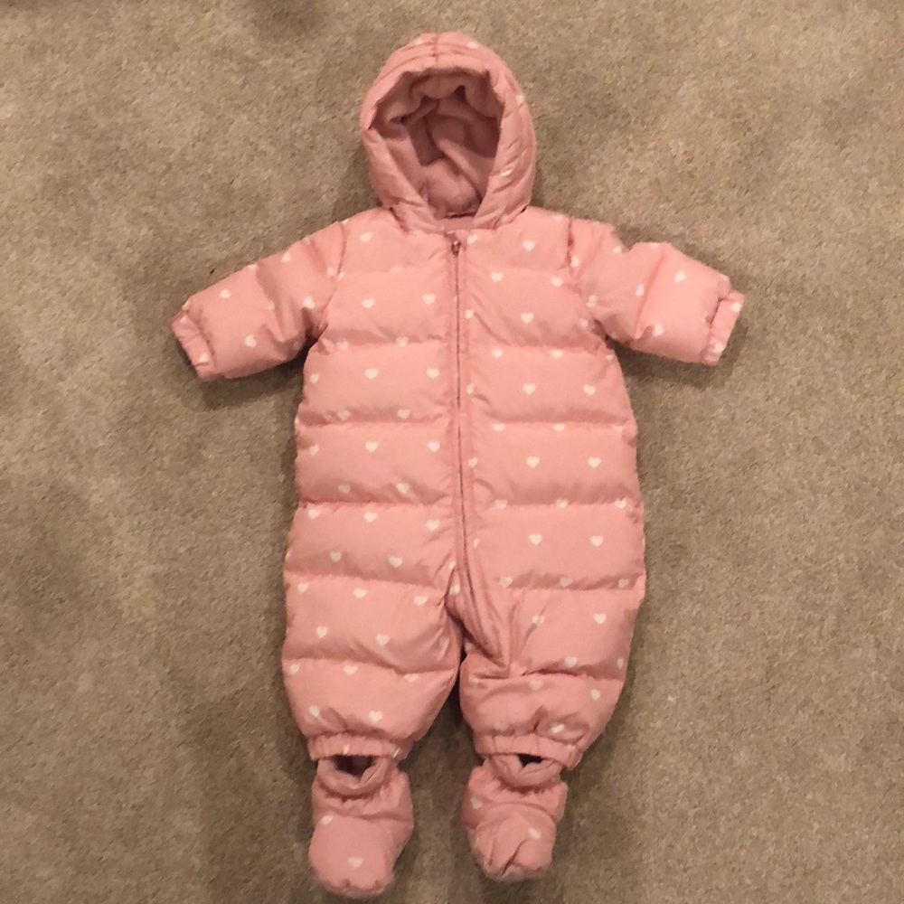 Baby gap snowsuit 0-6 months